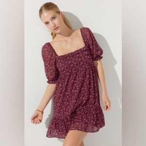 Francesca’s Pleated Floral A Line Mini Dress